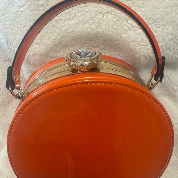 Elegant Orange Round Clutch - Picture 2 of 6